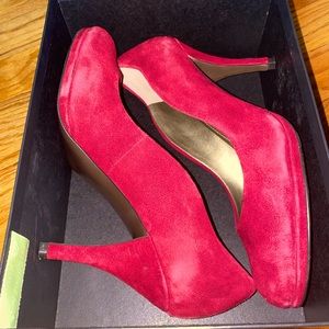 Wine red Tahari shoes 8.5W